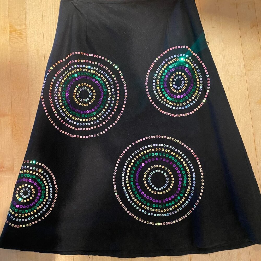 Edward black linen A-line  skirt w/ sequin circles Size 4